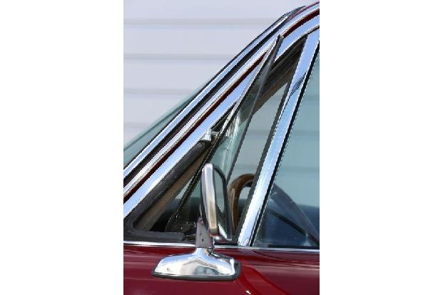 Jaguar XJ 12 und Rolls-Royce Silver Shadow