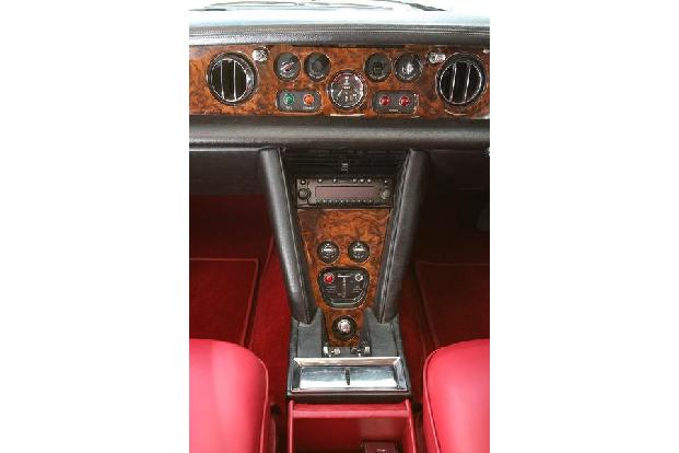 Jaguar XJ 12 und Rolls-Royce Silver Shadow