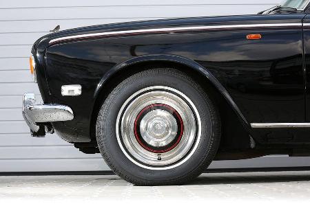 Jaguar XJ 12 und Rolls-Royce Silver Shadow