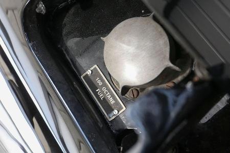 Jaguar XJ 12 und Rolls-Royce Silver Shadow