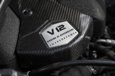 Lamborghini Aventador LP750 SV, Motor