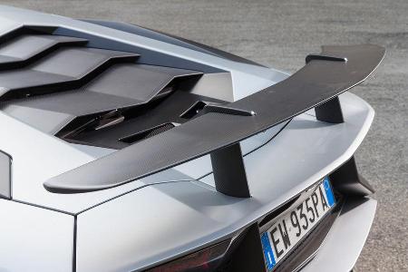 Lamborghini Aventador LP750 SV, Heckspoiler