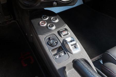 Alfa 4C, Mittelkonsole