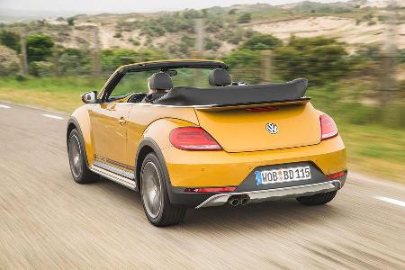 VW Beetle Dune Fahrt hinten Seite