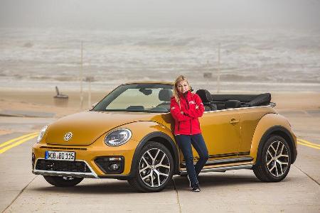 VW Beetle Dune Cabrio Foto mit Autorin