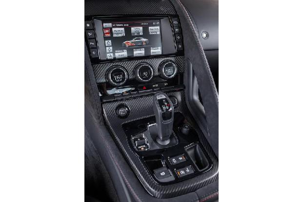 Jaguar F-Type SVR, Fahrbericht, 06/2016