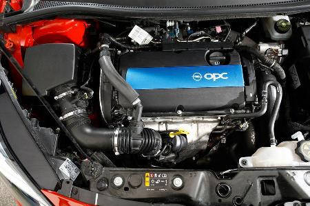Opel Corsa OPC, Motor