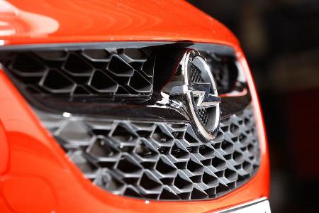 Opel Corsa OPC, Khlergril