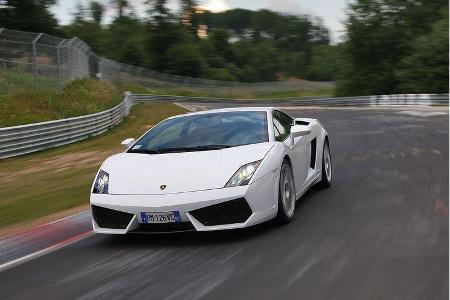 Die mangelnde Adaption des ABS führte bei harten Bremsmanövern auf der Nordschleife an einigen Stellen zu vorzeitigem ABS Ei...