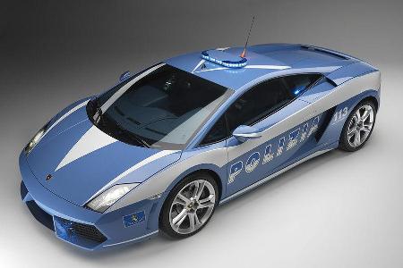 30 Beamte teilen sich den Dienst im Gallardo.