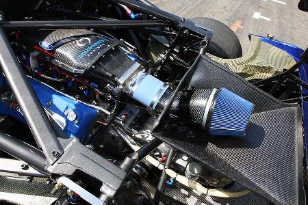 Der Fünfliter-V8-Rennmotor von Ford Racing wurde durch Ford-Spezialist Roush Yates modifiziert und leistet 550 PS.