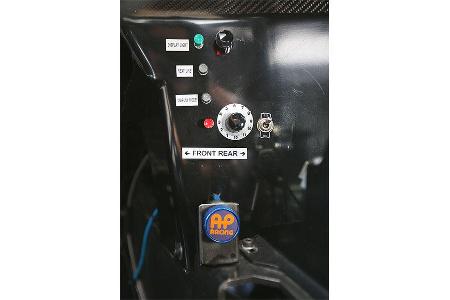 ABS mit justierbaren Abstimmungsvarianten und manuelle Bremskraftverstellung.