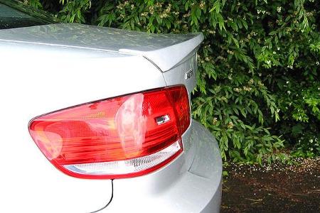 Hartge bietet für den BMW M3 einen Heckspoiler ...
