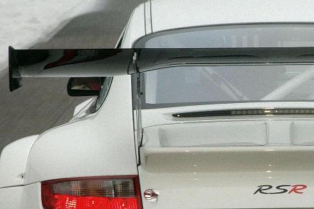 Der Heckflügel verfügt über einen erweiterten Verstellbereich.