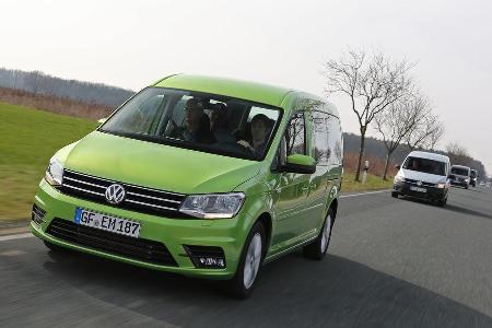 Auf holprigen Pisten liegt der Caddy jetzt ruhiger und besser. VW hat an der akkustische Dämmung und der Fahrwerksabstimmung...