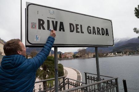 Ferrari 458 Speciale A, Lamborghini Aventador Roadster, Maserati Gran Cabrio MC