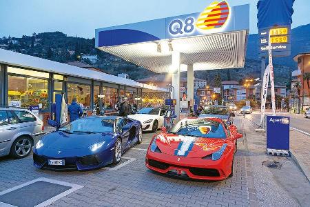 Ferrari 458 Speciale A, Lamborghini Aventador Roadster, Maserati Gran Cabrio MC