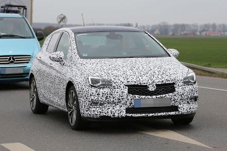 Erlkönig Opel Astra