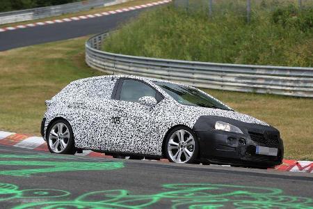 Erlkönig Opel Astra