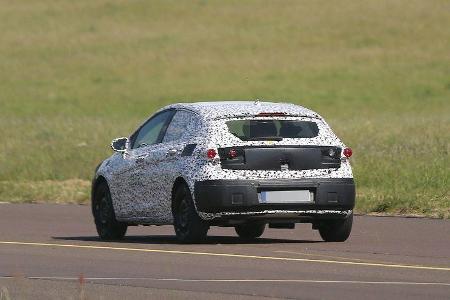 Erlkönig Opel Astra