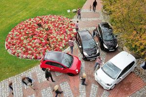 Fiat 500 0.9 Twinair Lounge, Ford Ka Titanium, Peugeot 107 70 Urban Move, VW Up 1.0 White