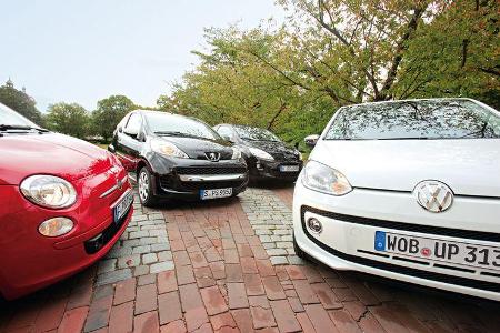 Fiat 500 0.9 Twinair Lounge, Ford Ka Titanium, Peugeot 107 70 Urban Move, VW Up 1.0 White