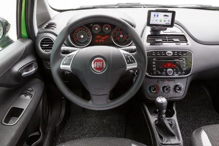 Fiat Punto 0,9 Twinair, Cockpit, Lenkrad