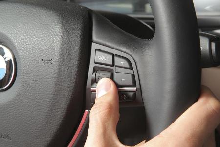 BMW 520d EDE, Lenkradknopf