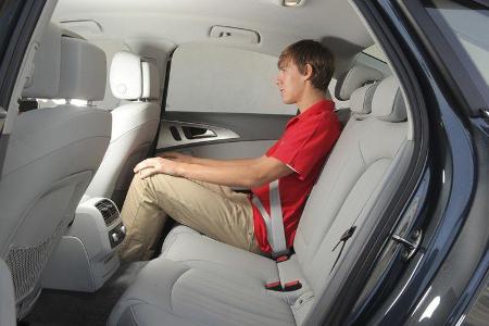 Audi A6 2.0 TDI, Fond