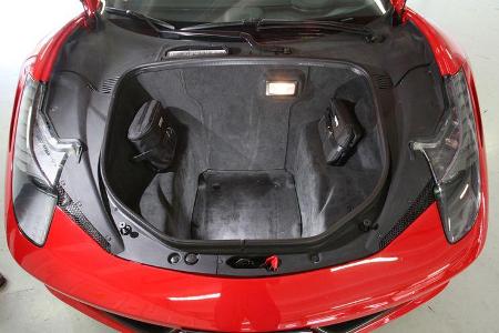 Ferrari 458 Italia, Kofferraum