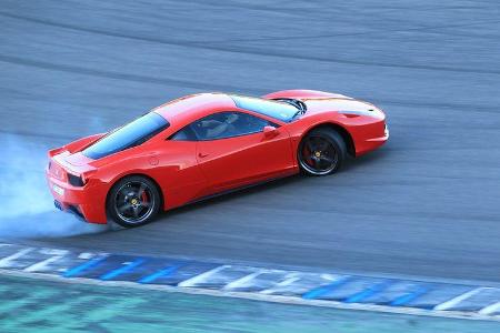 Ferrari 458 Italia, Bremsmanöver