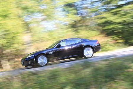 Jaguar XK 5.0 V8 Portfolio, Seitenansicht