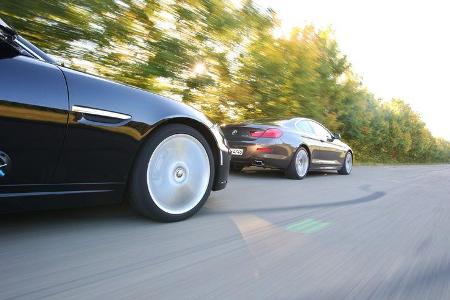 BMW 650i, Jaguar XK 5.0 V8 Portfolio, Seitenlinie