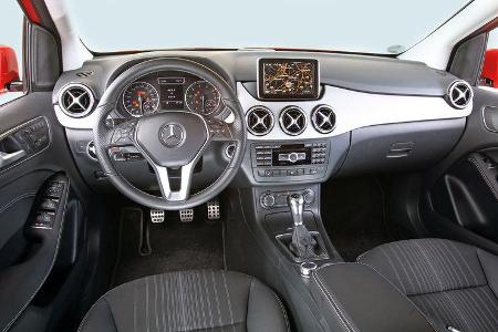 Mercedes B 200, Cockpit