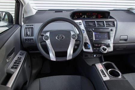 Toyota Prius Plus Life, Cockpit, Lenkrad