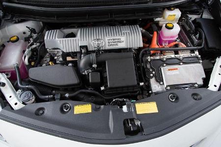 Toyota Prius Plus Life, Motor