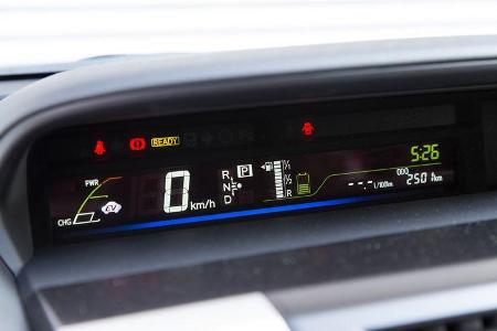 Toyota Prius Plus Life, Tacho, Display