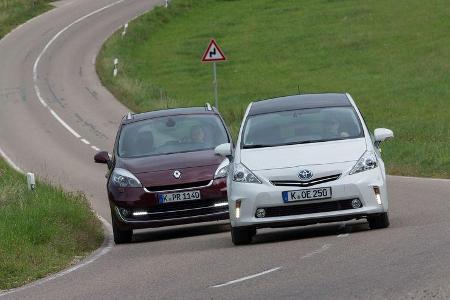 Renault Gr. Scénic 1.5 dCi Dynam., Toyota Prius Plus Life, Frontansicht