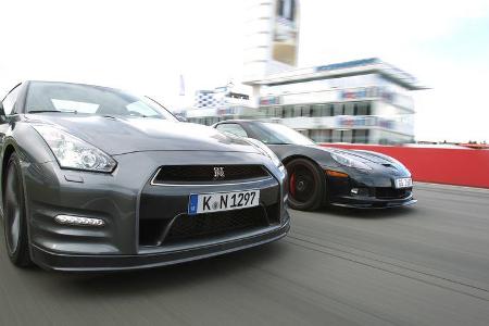 Chevrolet Corvette Z06, Nissan GT-R, Motorhaube
