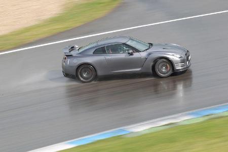 Nissan GT-R, Seitenansicht, Driften