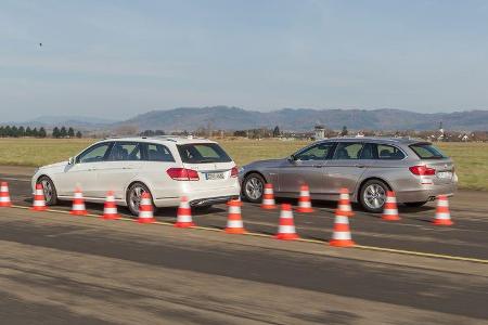 BMW 520i Touring, Mercedes E 200 T, Heckansicht, Bremstest