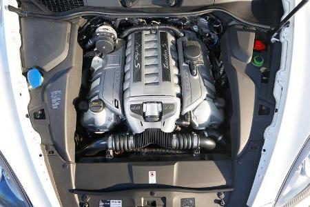 Porsche Cayenne Turbo S, Motor