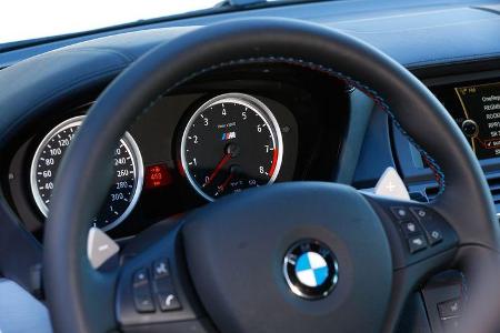 BMW X6 M, Rundinstrumente