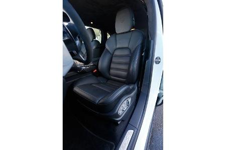 Porsche Cayenne Turbo S, Fahrersitz
