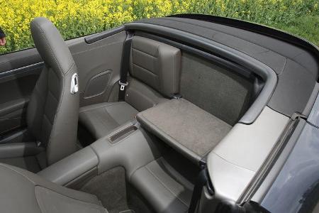 Porsche 911 Carrera S, Rücksitz, Umklappen