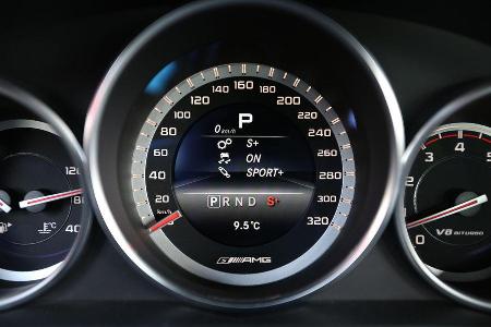 Mercedes E 63 AMG S, Rundinstrumente