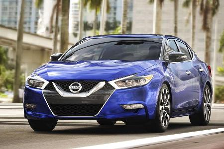 04/2015 Nissan Maxima New York Auto Show