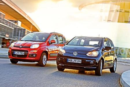 Fiat Panda 0.9 8V Natural Power Lounge, VW Up Ecofuel high up BMT, Frontansicht