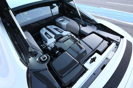 Audi R8 FSI Quattro, Motor