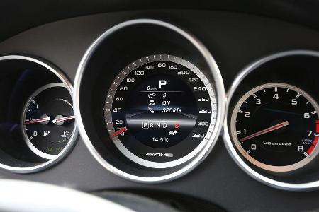 Mercedes CLS 63 AMG Shooting Brake, Rundinstrumente